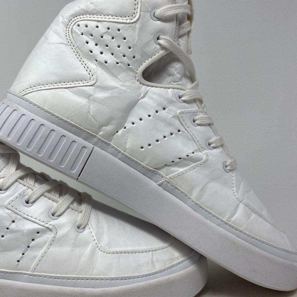 Adidas Womens Tubular Invader 2.0 Decon Triple White shoes BB2073 EUC
